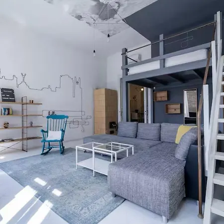 Cabletownpest - Design In The Centre Ac בודפשט