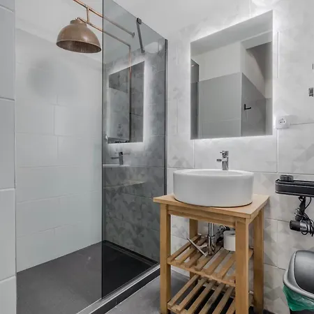 Cabletownpest - Design In The Centre Ac דירה *